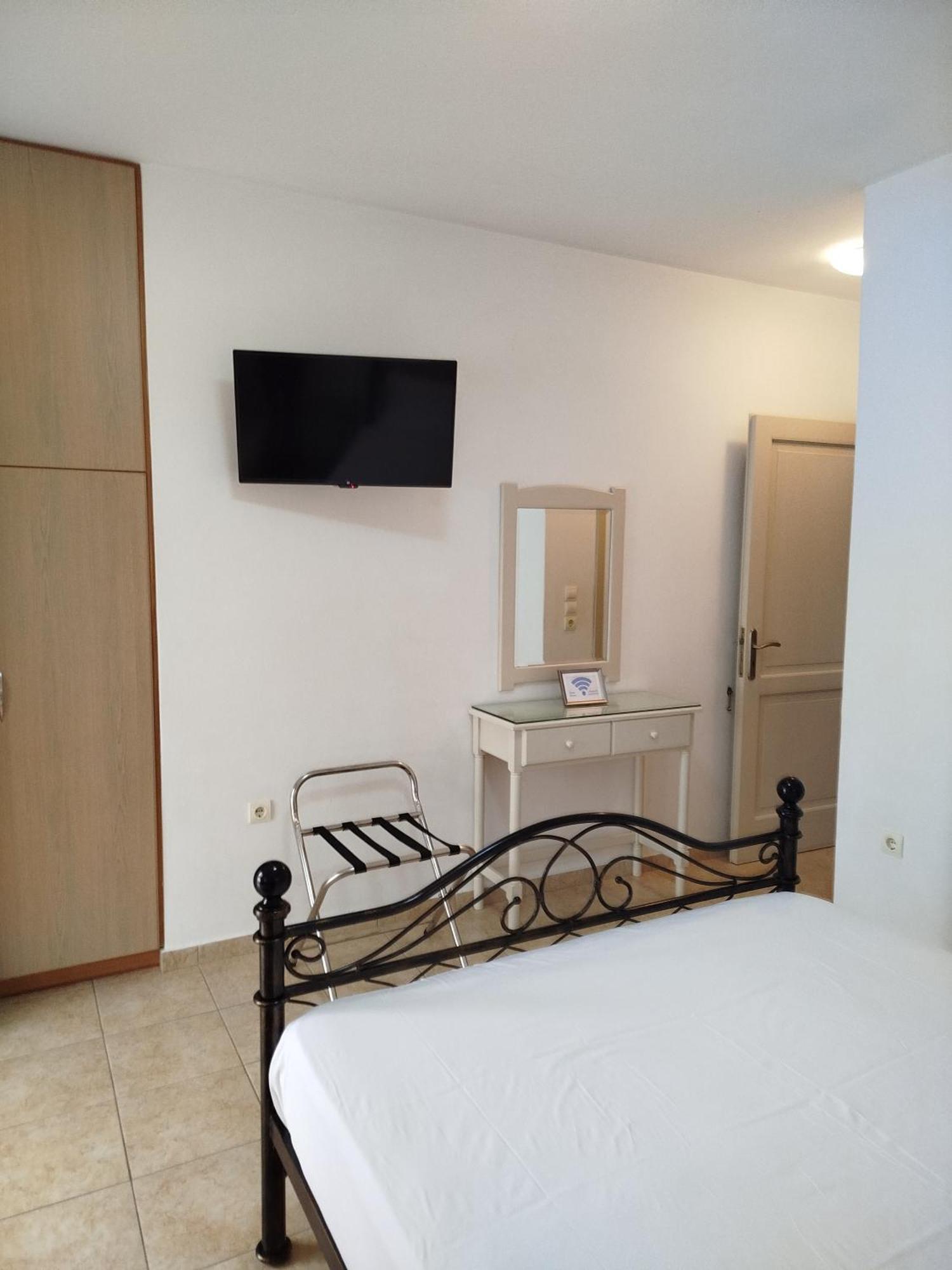 Eleana Studios Skyros Exterior foto